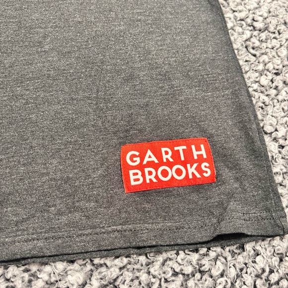 Garth Brooks world tour jersey T-shirt - Picture 7 of 14